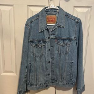 Men’s Levi’s Light denim jacket